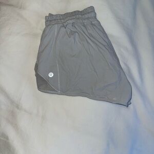 Hotty Hot Low-Rise Lined 2.5 Lulu Lemon Short White